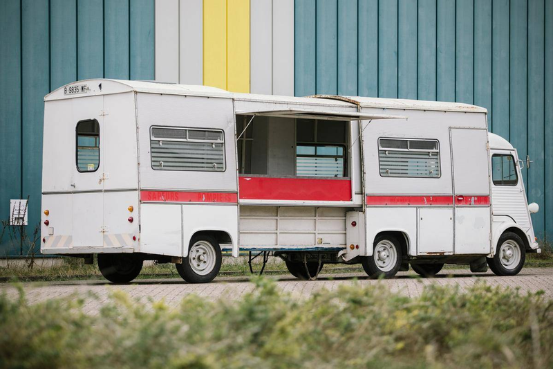 Illustration for article titled This Collapsable Citroën HY-Van Is A Solution To A Problem You'll Pretend To Have Just To Own It